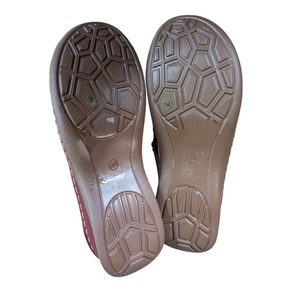 Atalina Red Flower Lightweight Clogs Laser Etch Size 39EU US 8.5 - Picture 2 of 7